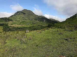 Glen Loin Loop. Hills all around