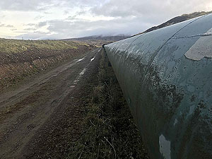 Killin - Lochan Breaclaich. The water pipe marking the start of the boggy section