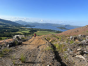 Run loop around Gouk hill : Looking back down the hill