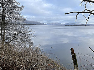 Run loop around Gouk hill : Loch Lomond at the start of the run