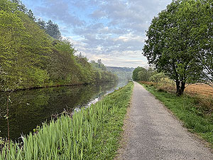 Crinan canal : Long straight sections on the Crinan Canal