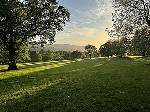 Whinny Hill : Balloch country park in Sunshine for a return leg