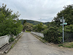 Kilpatrick Braes  : Small bridge across the road