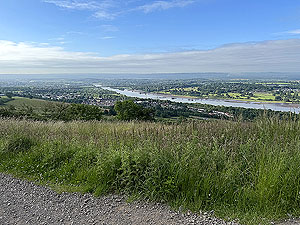 Kilpatrick Braes  : Erskine bridge and the Clyde