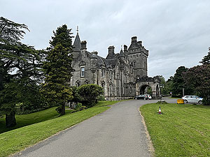 Kilpatrick Braes  : Overton house which you run past