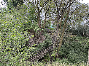 Trident 10K : View of the bridge and stairs