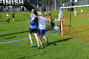 Gallus Running : Auchterarder 10K : Father and son finish together