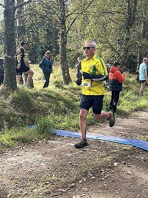 Gallus Running : Bennachie hill race : Finish line