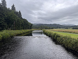 Inveraray Caslte : : Crossing the weir