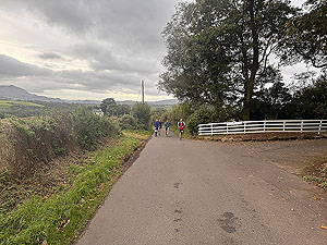 Highland fling :  The uphill towards the Drymen checkpoint