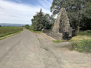 Running on the Sheriffmuir road